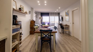 Apartamento en venta en primera línea de mar en El Port de Llançà 