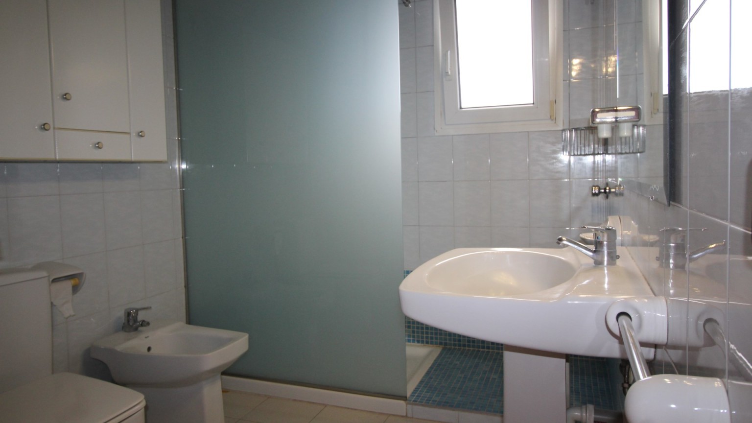 House for sale with dwelling and premises for boarding, in the Eixample area of Figueres