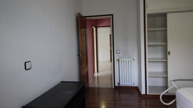 House for sale with dwelling and premises for boarding, in the Eixample area of Figueres