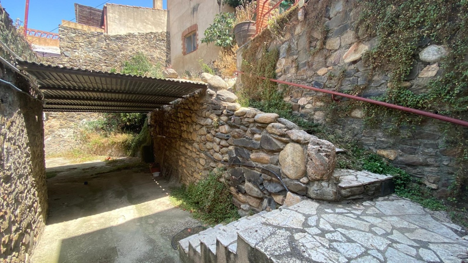 Se alguila acogedora casa en el pueblo de Rabós