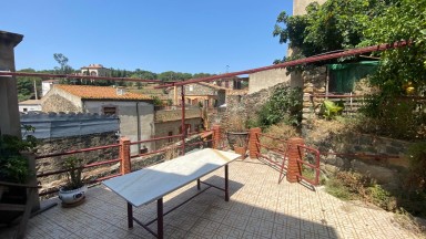 Se alguila acogedora casa en el pueblo de Rabós