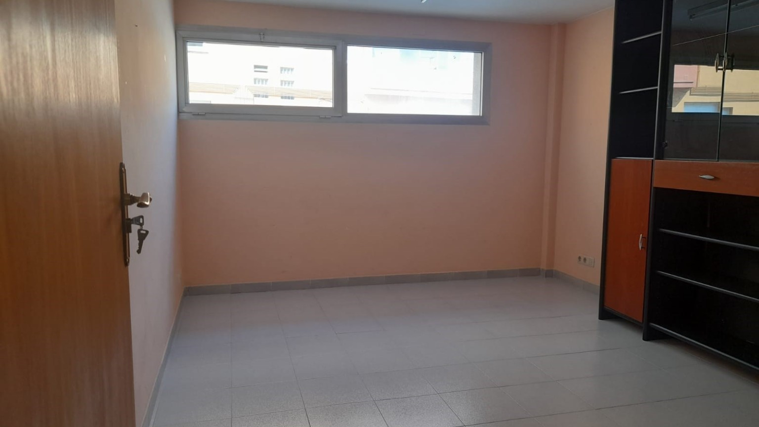 Excelente local comercial en venta, zona Horta Capallera de Figueres