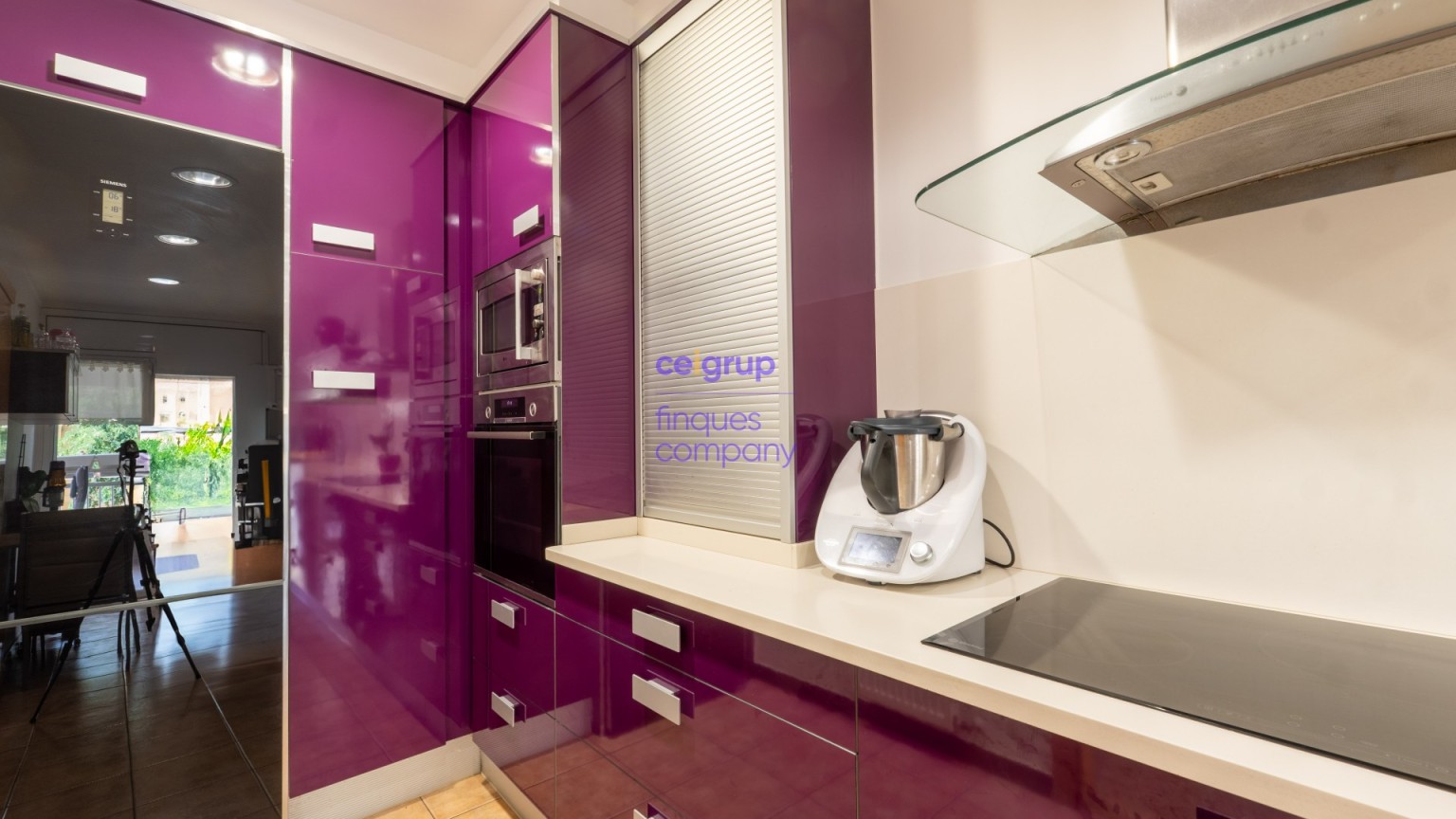 Maison Jumelée en vente avec garage au Port de Llançà. 