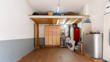 Maison Jumelée en vente avec garage au Port de Llançà. 