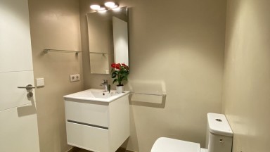 Flat for sale with terrace and sea view