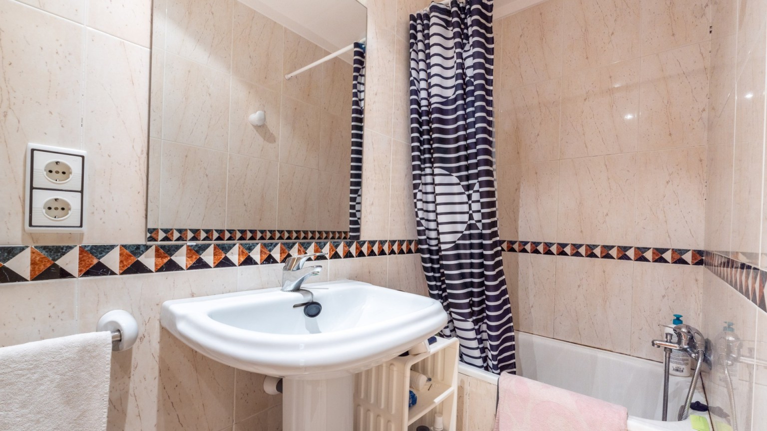 Bonita casa en venta en Colera