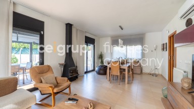 Maison à vendre à Sant Julià de Ramis