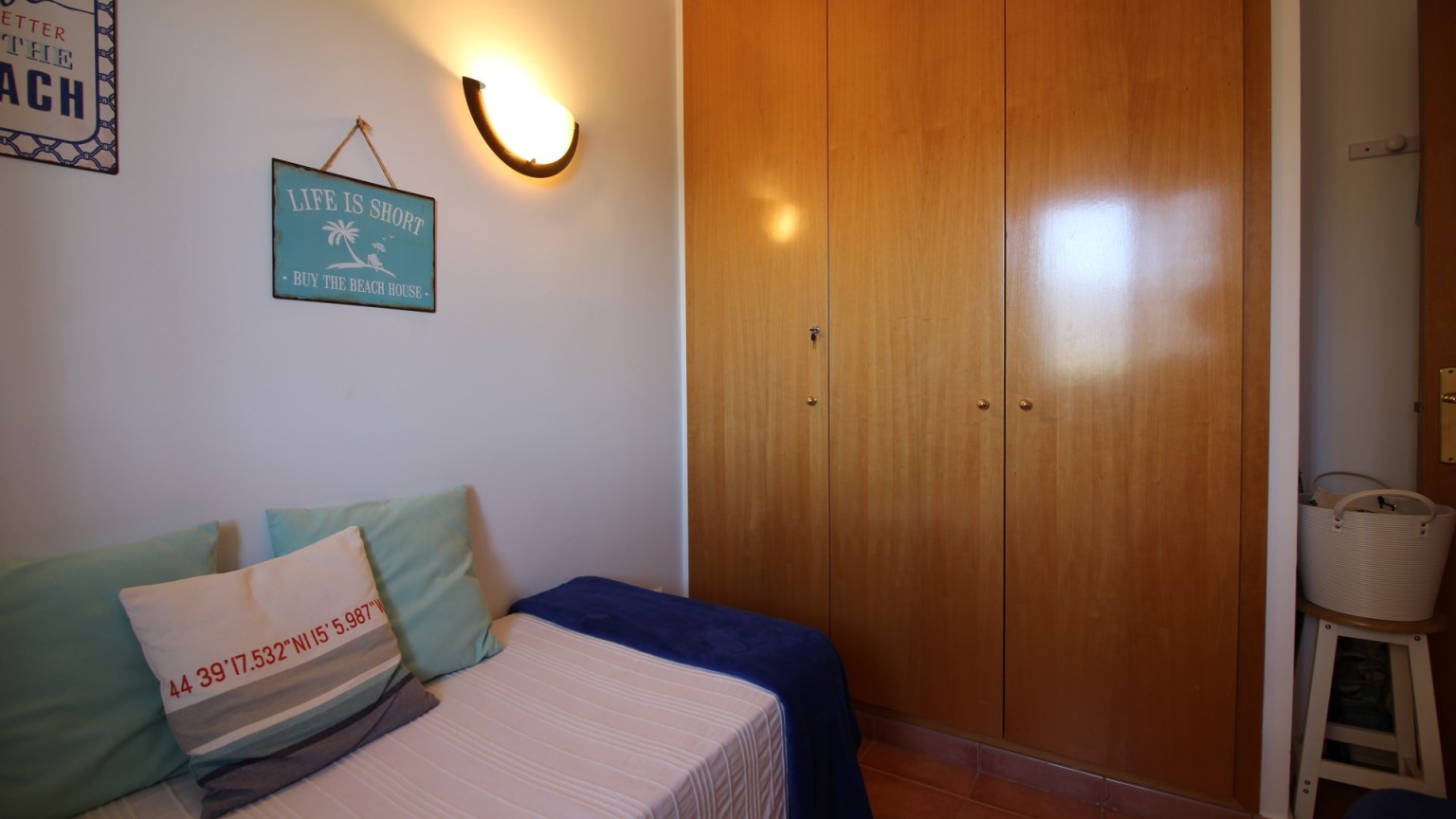 APARTAMENTO CON TERRAZA EN ROSES