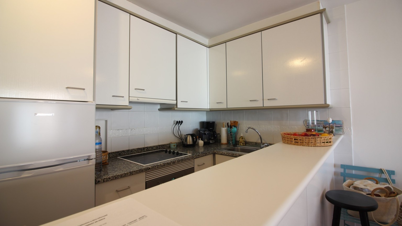 APARTAMENTO CON TERRAZA EN ROSES