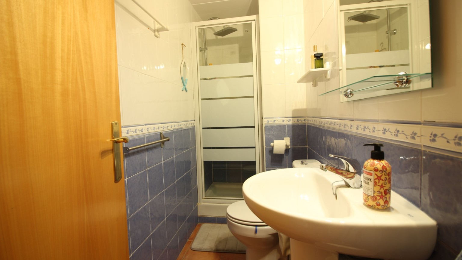 APARTAMENTO CON TERRAZA EN ROSES