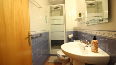 APARTAMENTO CON TERRAZA EN ROSES