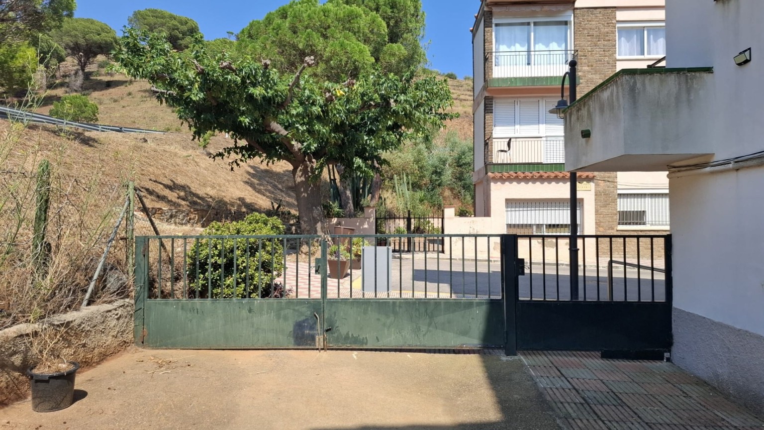 Bonito apartamento en venta en Colera