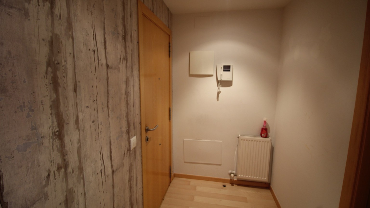 Pis en venda a Figueres, a prop del centre, 3 habitacions, pàrquing i traster.