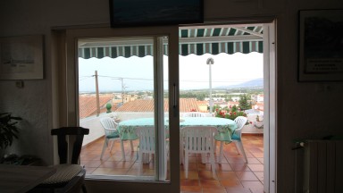 Casa en venda, zona Els Grecs amb 4 dormitoris i 3 banys.