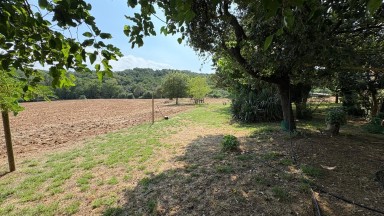House in the village of Cabanelles of 1 room, with air conditioning, furnished and equipped with electric vehicles.