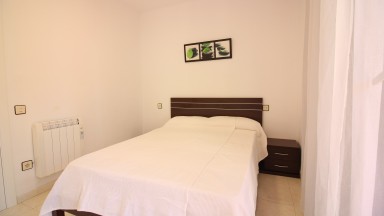 Casa amb LLICENCIA TURISTICA al Puig Rom, amb piscina comunitària. 