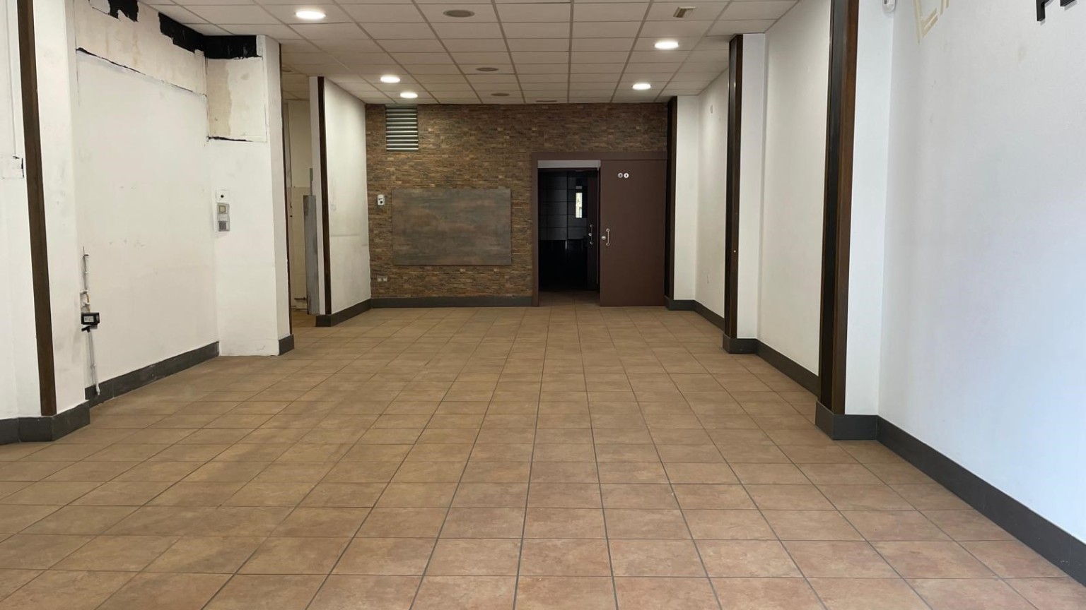 Local comercial en venda, zona Eixample, a Figueres