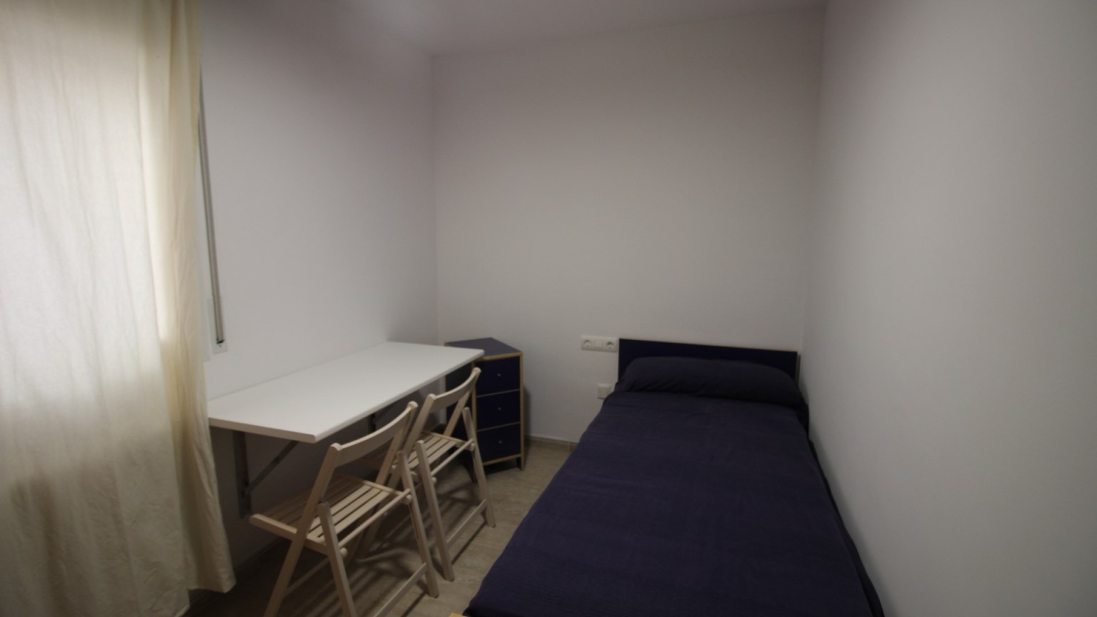 Soleado apartamento en alquiler en El Port de Llançà