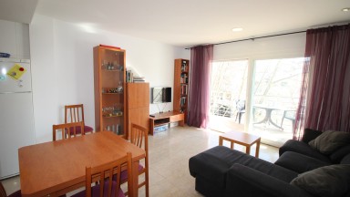 Soleado apartamento en alquiler en El Port de Llançà
