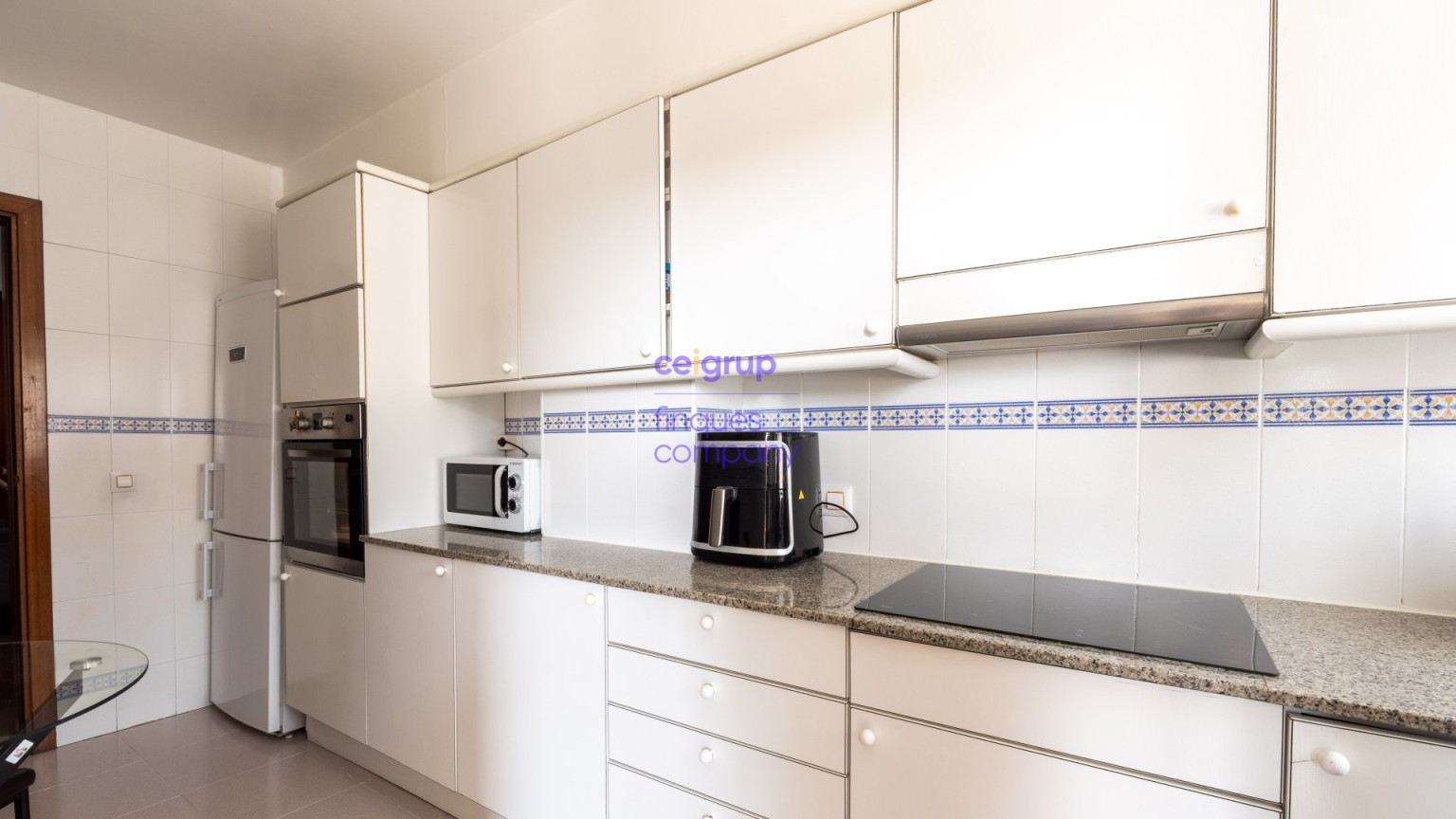 Apartment for sale in Salt with parking