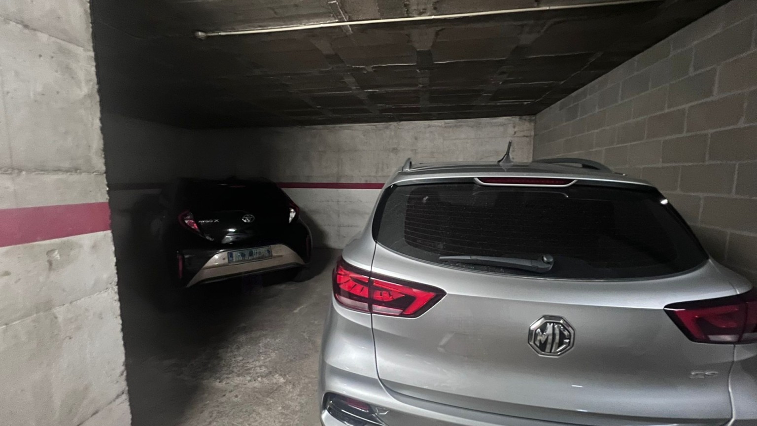 Apartment for sale in Salt with parking