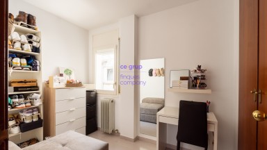 Apartment for sale in Salt with parking