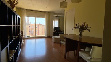 SEASONAL RENTAL APARTMENT FOR STUDENTS