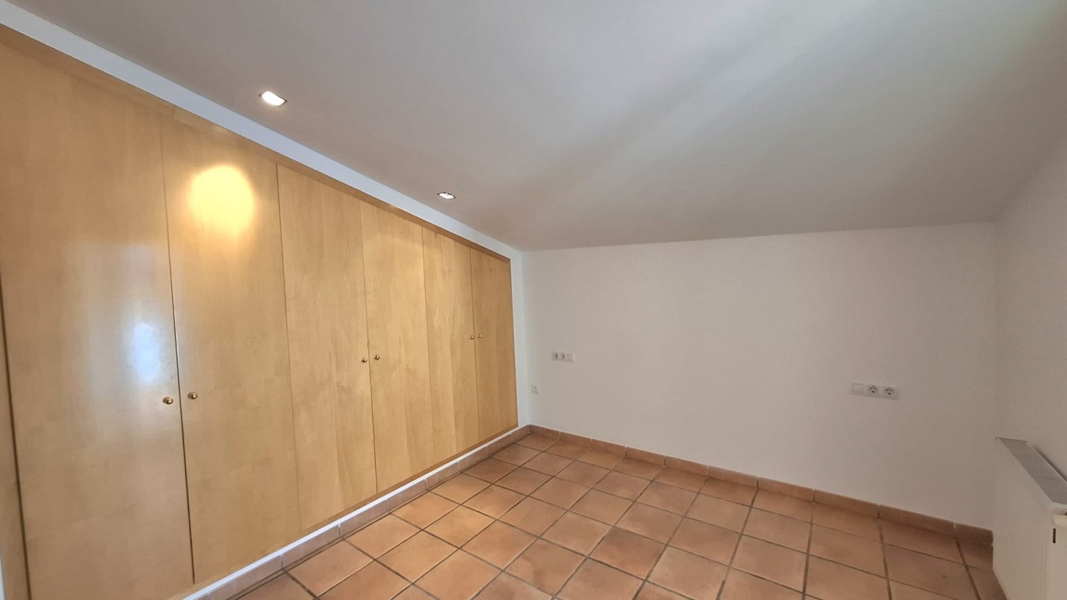 Fantastic penthouse for rent in La Vila