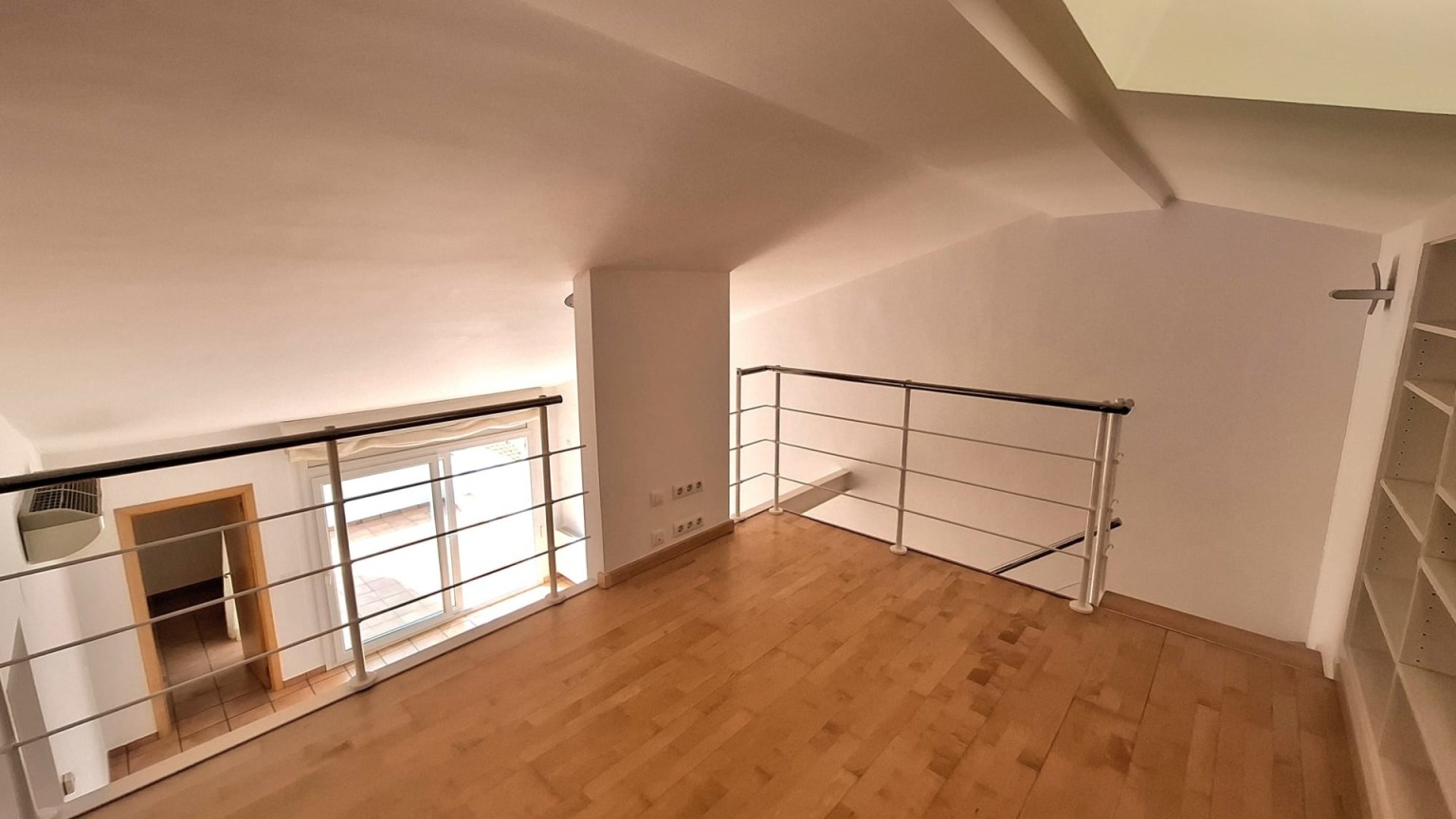 Fantastic penthouse for rent in La Vila
