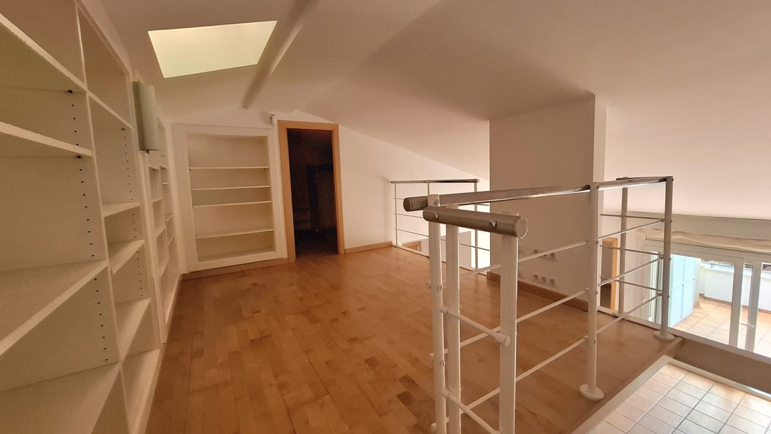 Fantastic penthouse for rent in La Vila